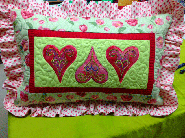 heart-pillow-R